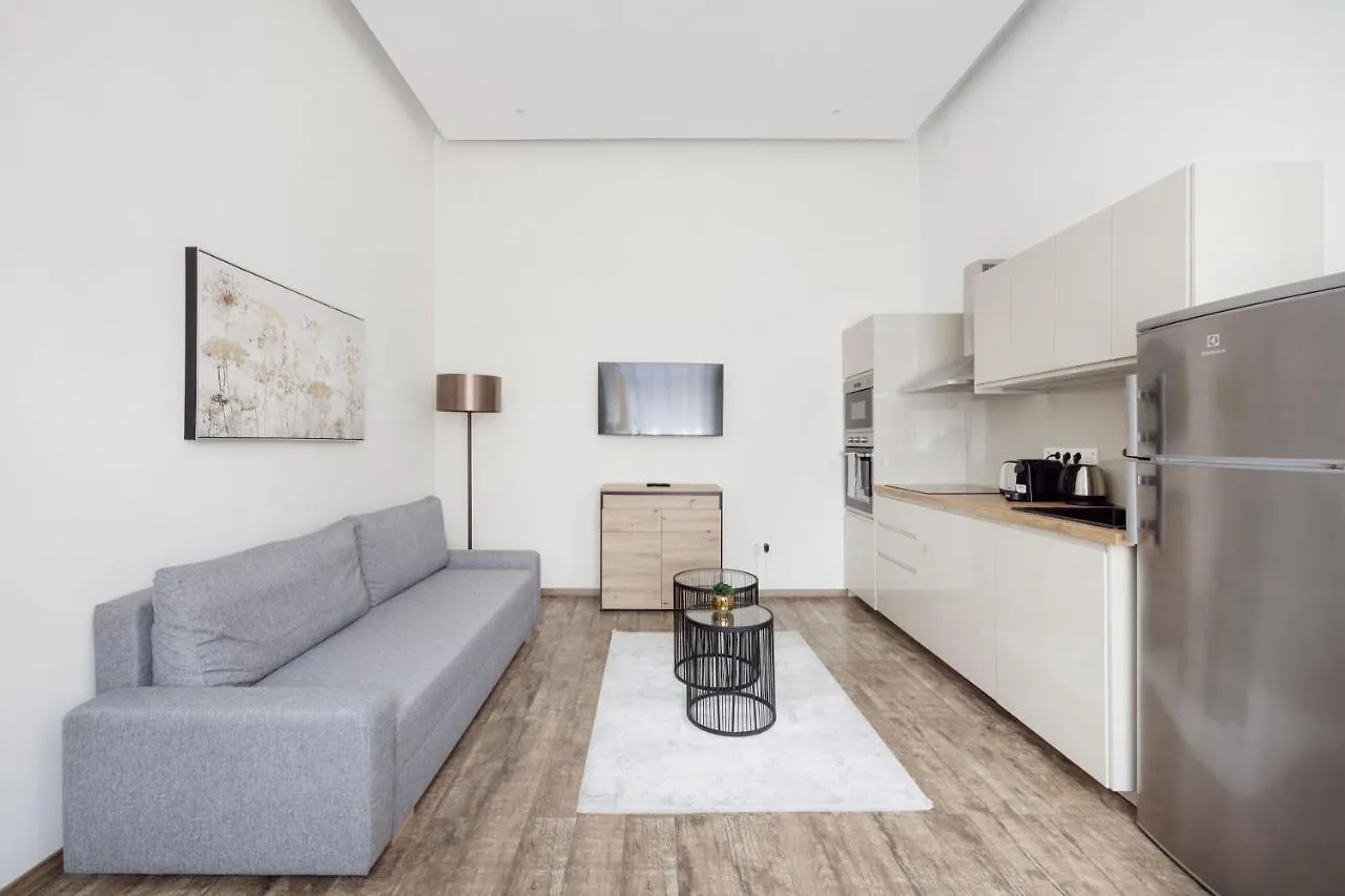 הקונטקטים של Acacia Apartment